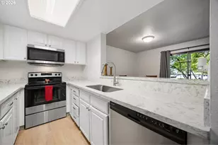 10220 SE Talbert St, Clackamas, OR 97015 - Photo 16