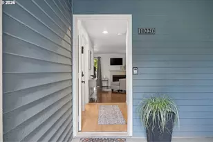 10220 SE Talbert St, Clackamas, OR 97015 - Photo 4