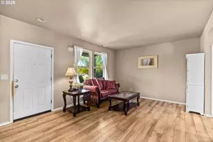 1032 S 1st St, Cottage Grove, OR 97424 - Photo 8