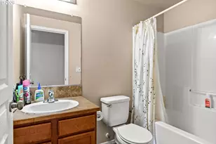 1032 S 1st St, Cottage Grove, OR 97424 - Photo 20