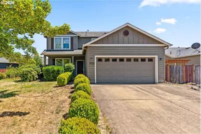 1032 S 1st St, Cottage Grove, OR 97424 - Photo 1