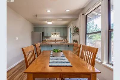 15110 SW Barlow Ct, Beaverton, OR 97007 - Photo 10
