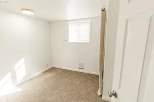 529 SW 32nd St, Lincoln City, OR 97367 - Photo 28