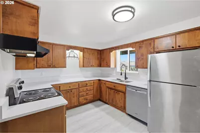 33626 Paiute Ln, Eugene, OR 97408 - Photo 8