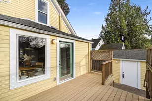 4057 N Borthwick Ave, Portland, OR 97227 - Photo 8