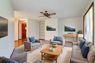 1012 NW Oakwood Cir, McMinnville, OR 97128 - Photo 10