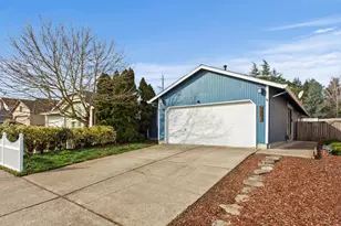 2297 SW 218th Dr, Beaverton, OR 97003 - Photo 4