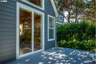 220 SW 61st St, South Beach, OR 97366 - Photo 12