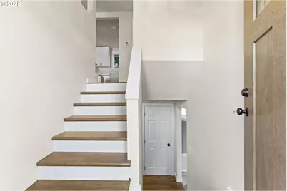 19139 Bedford Dr, Oregon City, OR 97045 - Photo 2