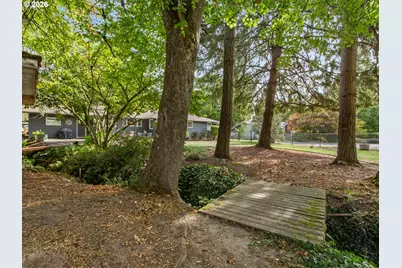 15905 SE Ruby Dr, Milwaukie, OR 97267 - Photo 32
