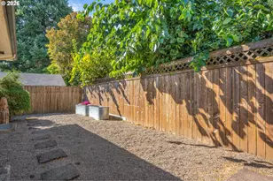 2421 SE 52nd Ave, Portland, OR 97206 - Photo 26