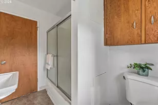 2421 SE 52nd Ave, Portland, OR 97206 - Photo 22