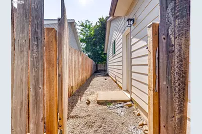 1065 Ridgefield Ct, Stayton, OR 97383 - Photo 12