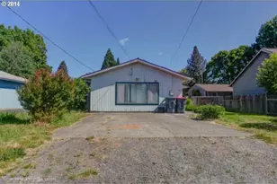 725 SW Taft St, McMinnville, OR 97128 - Photo 1