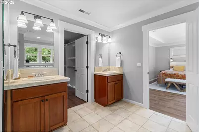 3742 NE Holman St, Portland, OR 97211 - Photo 22