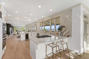 1040 SW Myrtle Dr, Portland, OR 97201 - Photo 14