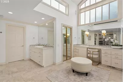 1040 SW Myrtle Dr, Portland, OR 97201 - Photo 28