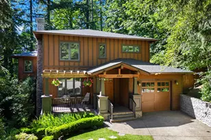 3352 SW Fairmount Ln, Portland, OR 97239 - Photo 2