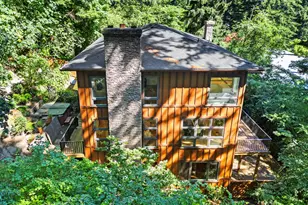 3352 SW Fairmount Ln, Portland, OR 97239 - Photo 2
