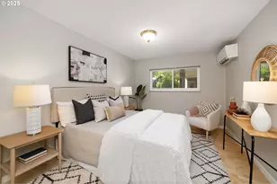 2393 SW Park Pl, Portland, OR 97205 - Photo 24