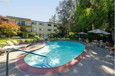 2393 SW Park Pl #106, Portland, OR 97205 - Photo 30