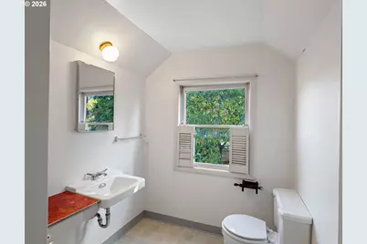 204 NE 114th Ave, Portland, OR 97220 - Photo 20