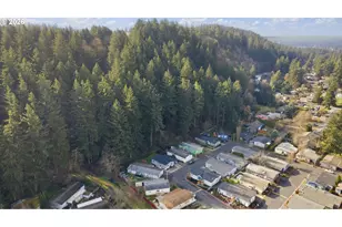 15768 SE Powell Blvd, Portland, OR 97236 - Photo 32