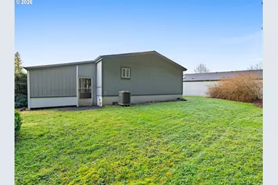 15768 SE Powell Blvd #12, Portland, OR 97236 - Photo 30