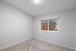 15768 SE Powell Blvd, Portland, OR 97236 - Photo 18