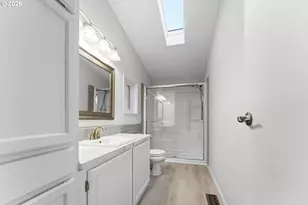 15768 SE Powell Blvd, Portland, OR 97236 - Photo 22