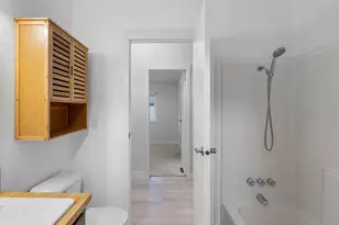 15768 SE Powell Blvd, Portland, OR 97236 - Photo 14