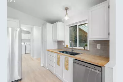 15768 SE Powell Blvd #12, Portland, OR 97236 - Photo 10