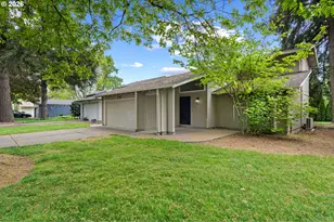 823 NE 132nd Ave, Vancouver, WA 98684 - Photo 2