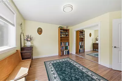 29778 Gimpl Hill Rd, Eugene, OR 97402 - Photo 30