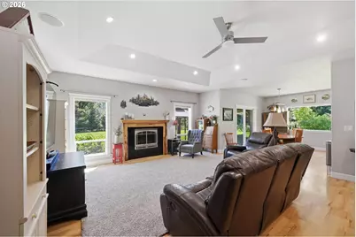 29778 Gimpl Hill Rd, Eugene, OR 97402 - Photo 8