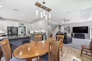 29778 Gimpl Hill Rd, Eugene, OR 97402 - Photo 14