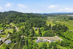29778 Gimpl Hill Rd, Eugene, OR 97402 - Photo 44