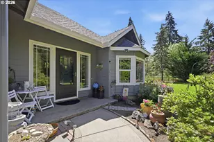 29778 Gimpl Hill Rd, Eugene, OR 97402 - Photo 4