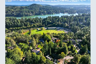 2703 Glen Eagles Rd, Lake Oswego, OR 97034 - Photo 44