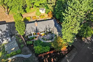 2703 Glen Eagles Rd, Lake Oswego, OR 97034 - Photo 36