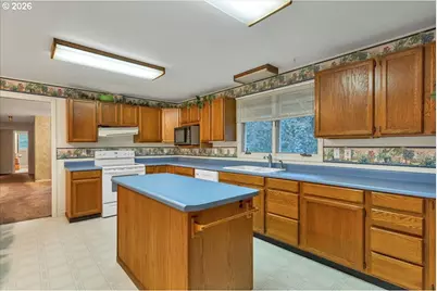 112 NE Green Ct, Albany, OR 97321 - Photo 14