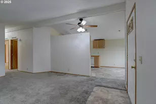 950 Pomona St, The Dalles, OR 97058 - Photo 6