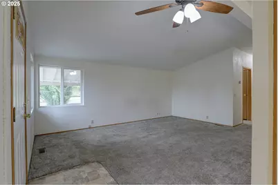 950 Pomona St #127, The Dalles, OR 97058 - Photo 10