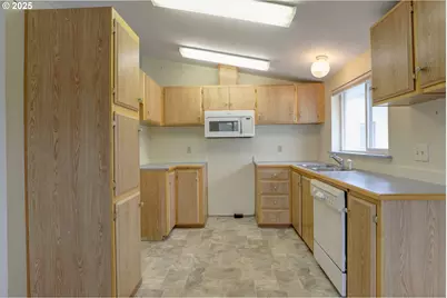 950 Pomona St #127, The Dalles, OR 97058 - Photo 8