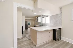 2424 NE 102nd Ave, Portland, OR 97220 - Photo 6