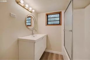 2424 NE 102nd Ave, Portland, OR 97220 - Photo 22
