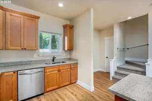 1151 W Pine St, The Dalles, OR 97058 - Photo 18