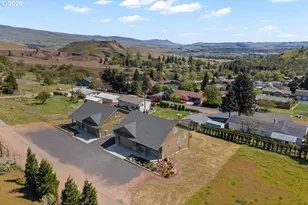 1151 W Pine St, The Dalles, OR 97058 - Photo 38