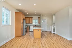 1151 W Pine St, The Dalles, OR 97058 - Photo 6