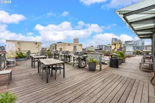 1314 NW Irving St, Portland, OR 97209 - Photo 16